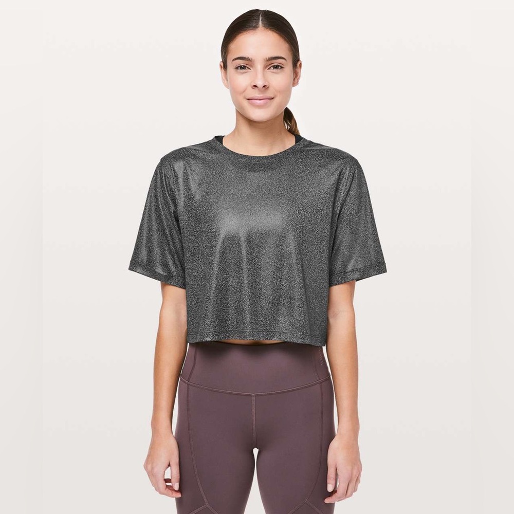 Lululemon X SoulCycle To The Beat Tee- Luminosity Foil Print Heathered (size 4)